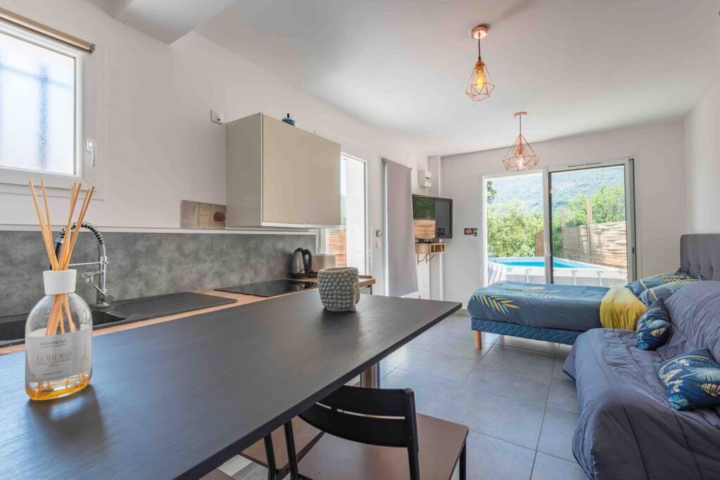 Aux Studio Sous Les Oliviers Netflix Et Disney Plus Contes  Екстериор снимка