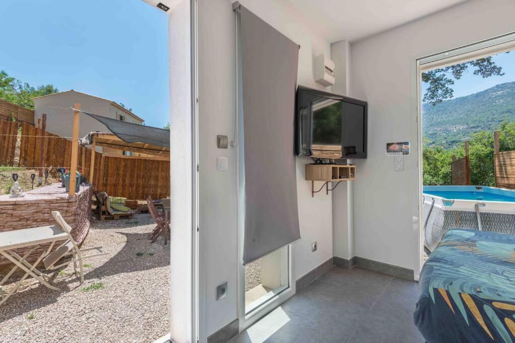 Aux Studio Sous Les Oliviers Netflix Et Disney Plus Contes  Екстериор снимка